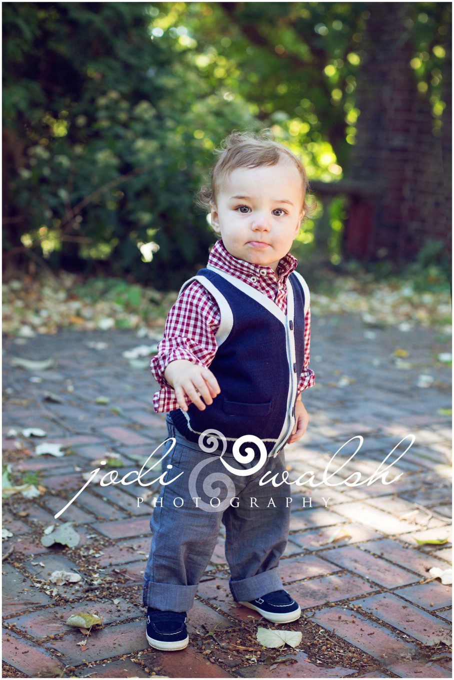 Little boy, 1 yr old, Pittsburgh child photographer, Mellon Park, Autumn