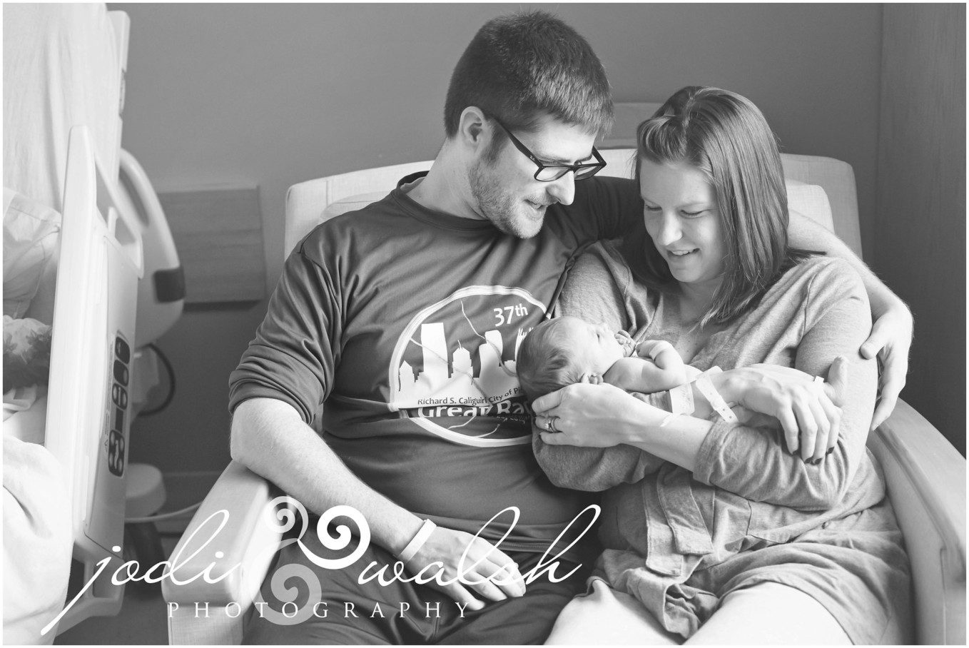 Pittsburgh newborn, Fresh 48 newborn session, hospital family photos