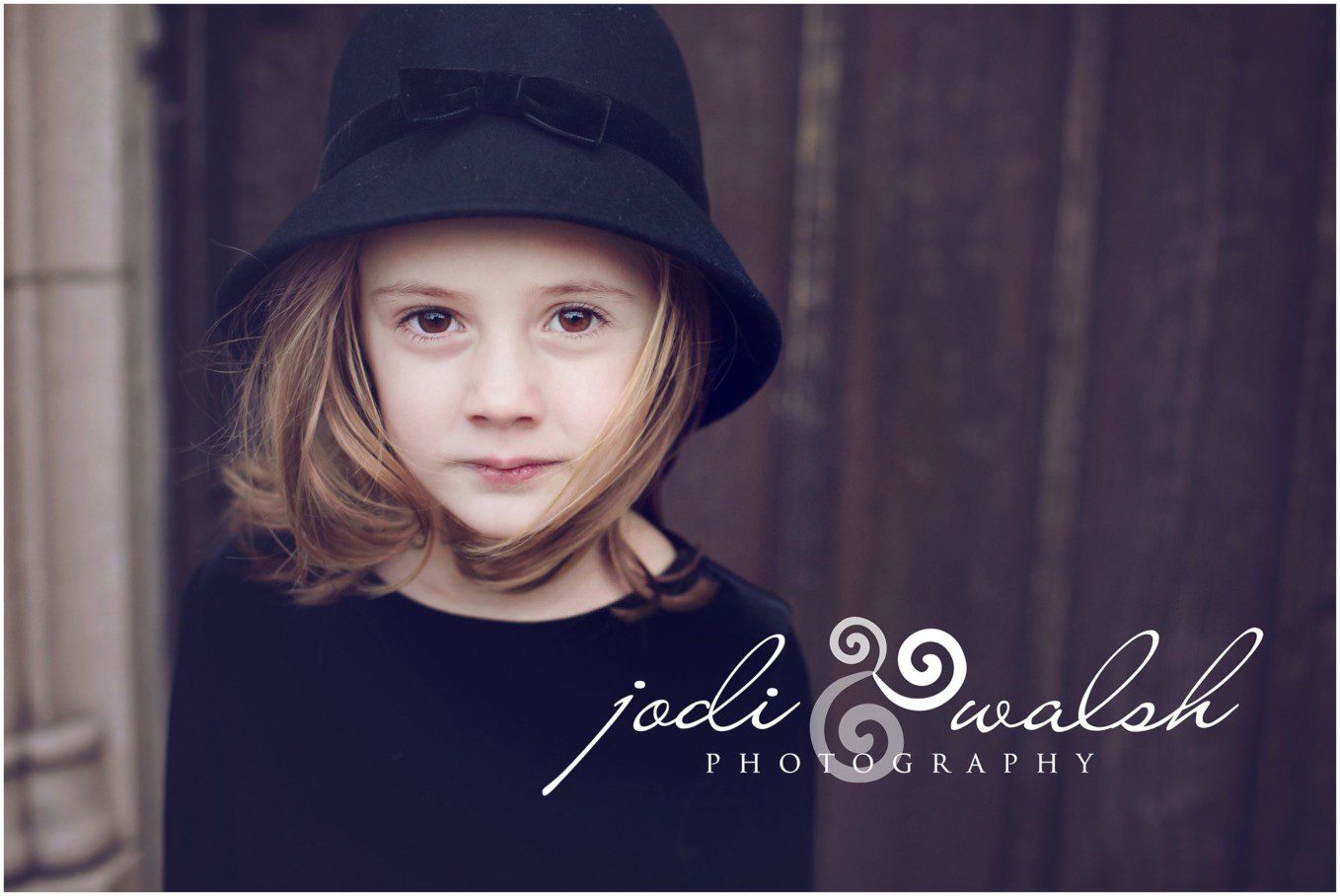 child photography, little girl, black hat, Hartwood Acres wooden door