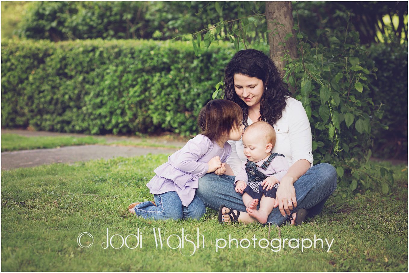 mama with little girls, big sister kissing baby sister, Pittsburgh family portrait session, Jodi Walsh Photography