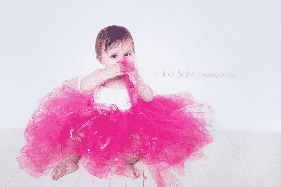 1 yr old smash cake session, first birthday, pink tutu, child photography with Jodi Walsh Photography